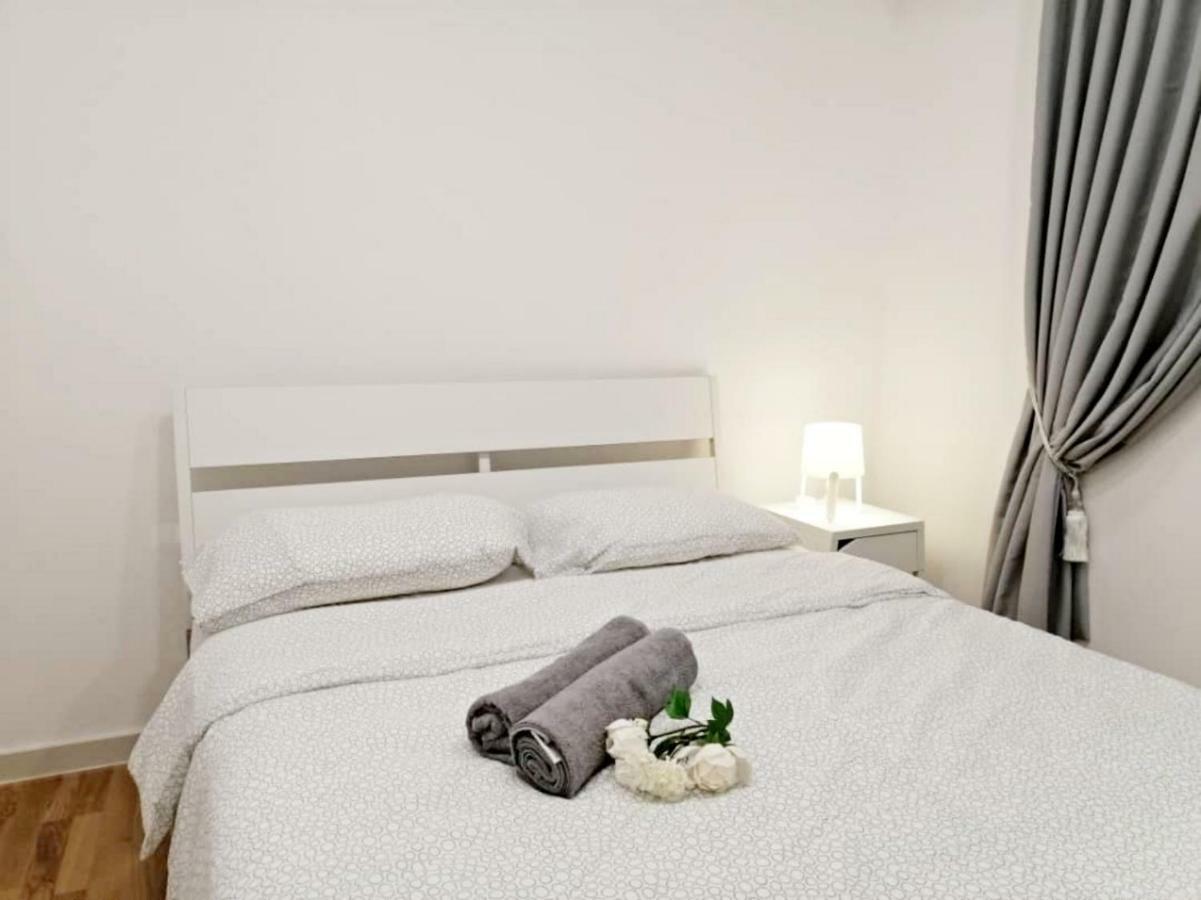Iskandar Residences 3 Bedroom Nusajaya  Esterno foto